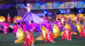 Tarian Pada Pembukaan ISG