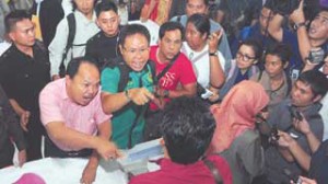 Pleno KPU Sumsel Tegang