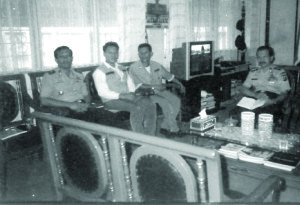 Saat menghadap KAPOLDA SUMSEL yang diwakili KOMBES Damanhuri, Ketua LSM INDOMAN Ir. Amrizal Aroni memeinta agar BRIMOB dipermanenkan di OKU TIMUR jangan hanya di BKO kan (Desember 2004)