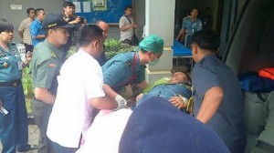 TRIBUNNEWS.COM/MUHAMMAD ZULFIKAR Foto korban ledakan yang terjadi di Gudang Amunisi milik Kopaska, Pondok Duyung, Tanjung Priok, Jakarta Utara 
