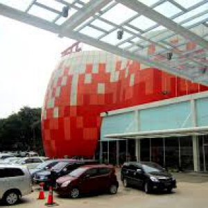 Terbakar, Ratusan Pengunjung Palembang Icon Berhamburan