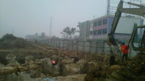 ekskavator-di-proyek-fly-over-simpang-jakabaring-palembang23