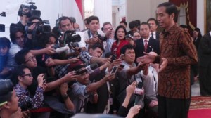 presiden-joko-widodo-melayani-wawancara-di-istana-merdeka