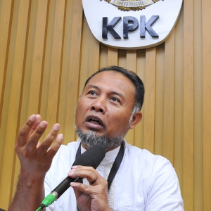 thumb_429683_08505715102014_Bambang-Widjojanto