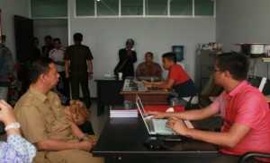 thumb_18590_01230213012015_mantan_kadis_banyuasin_ditahan