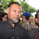 main2-Bambang-Diperiksa-Bareskrim-030215-hma-3