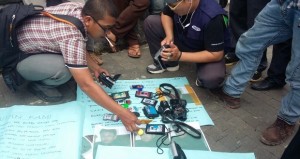 Wartawan Mengumpulkan Id Card sebagai bentuk Protes terhadap Bupati Banyuasin