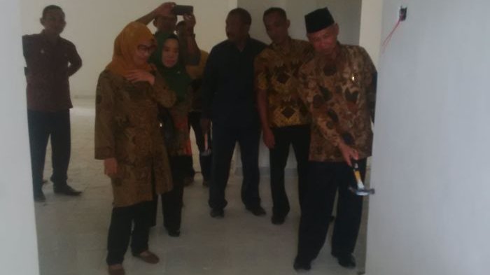 pembangunan-rsud-okut-amburadul