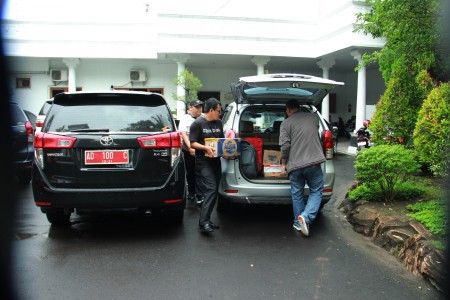 mobil-dinas-bupati-klaten