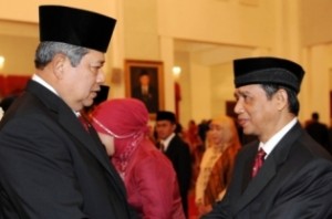 SUSILO BAMBANG YUDHOYONO dan BUSYRO MUQODDAS